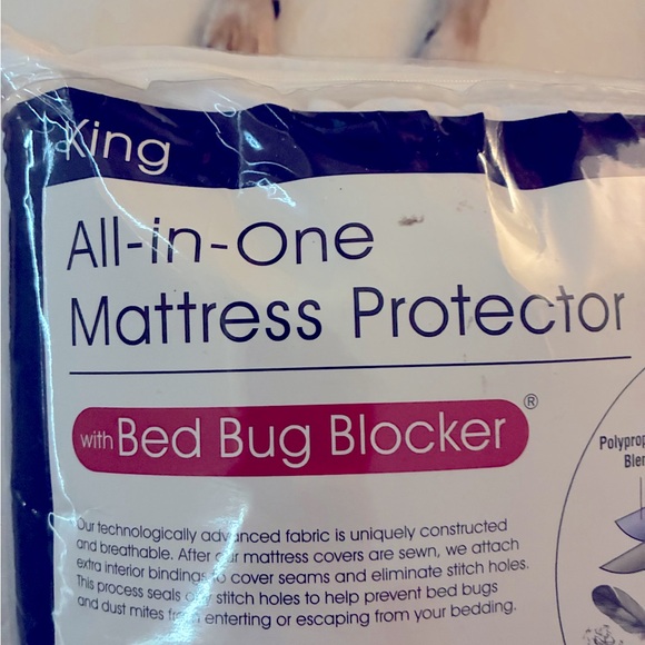Other - King size mattress protector NWOT